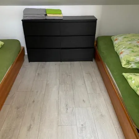 Pokoje アパート ドゥシュニキ・ズドルイ